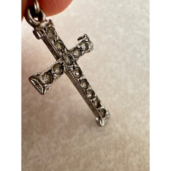 Vintage 12kt white gold filled CZ cubic zirconia cross crucifix pendant charm - Picture 3 of 7